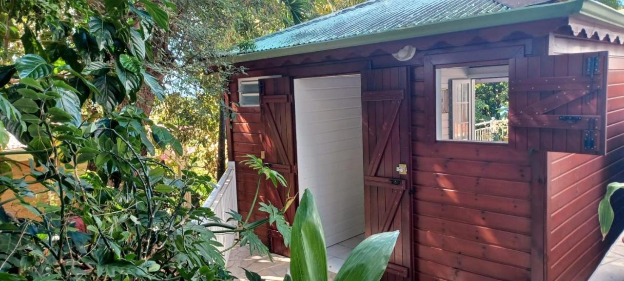 Gite Mamour - Charmant Petit Bungalow A Decouvrir Baillif Экстерьер фото